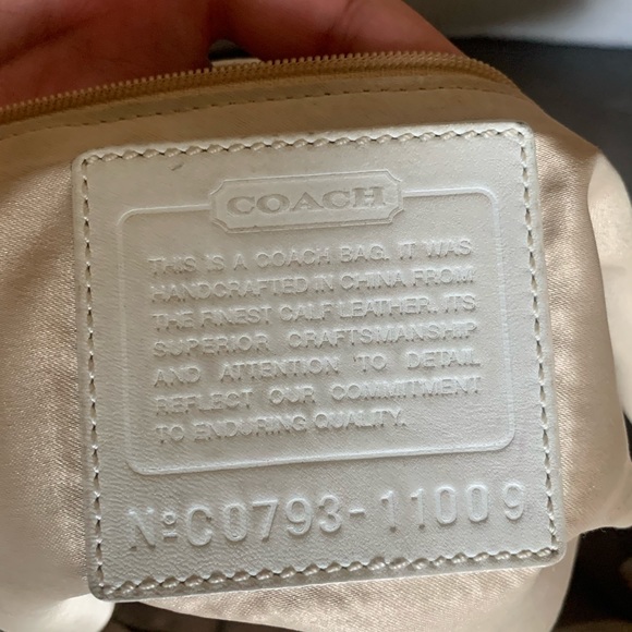 Coach Ergo Large Patent Leather Hobo Purse - Picture 8 of 9